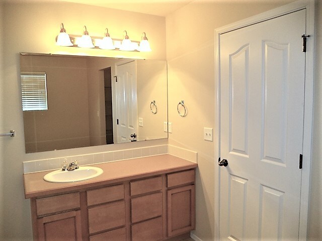 Building Photo - 9162 W Alderberry Dr