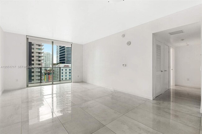 Building Photo - 1100 S Miami Ave