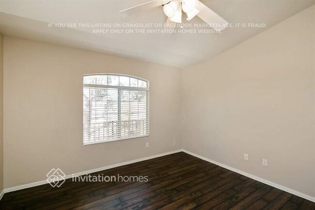 Building Photo - 2731 Enchanted Isle St