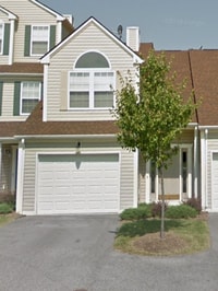 Building Photo - Available for the 2026-2027 lease term.