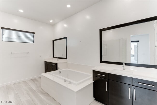 Building Photo - 10312 Jade Point Dr