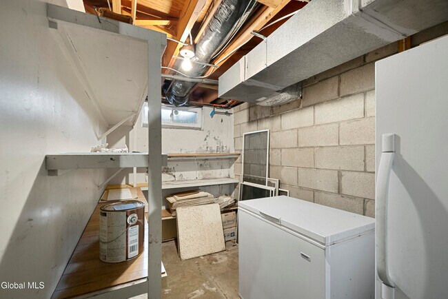 Building Photo - 167 Wood Dale Dr