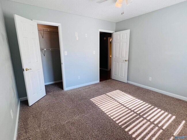 Building Photo - 116 Bibb Dr