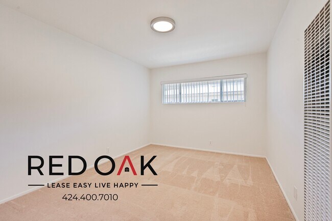 Building Photo - 6045 Whitsett Ave
