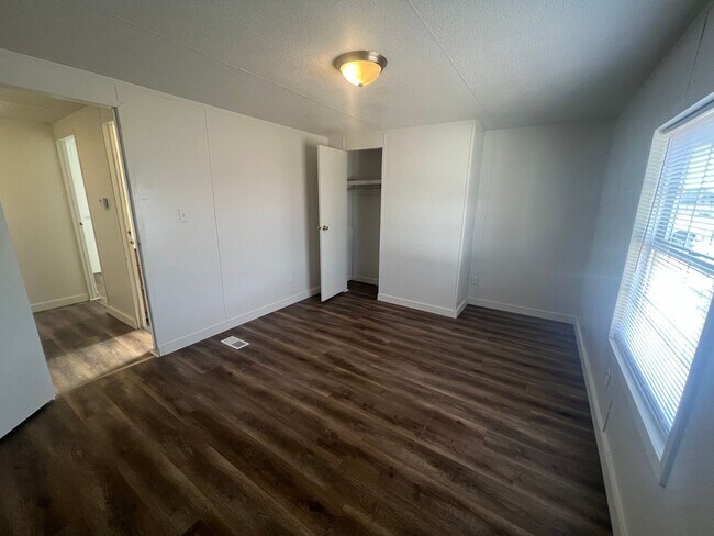 Building Photo - 3405 Cesar Chavez Dr