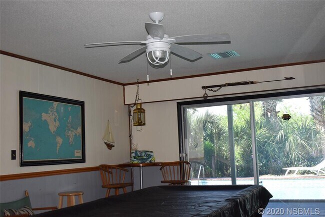 Building Photo - 4502 Saxon Dr