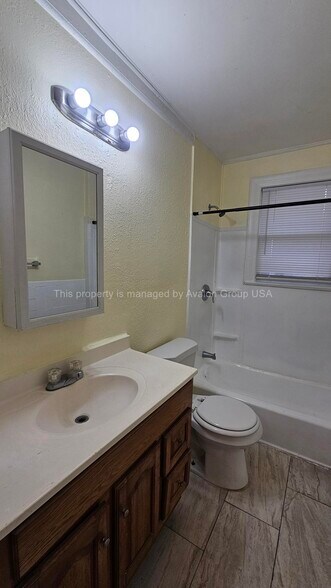 Building Photo - 2395 Commonwealth Ave