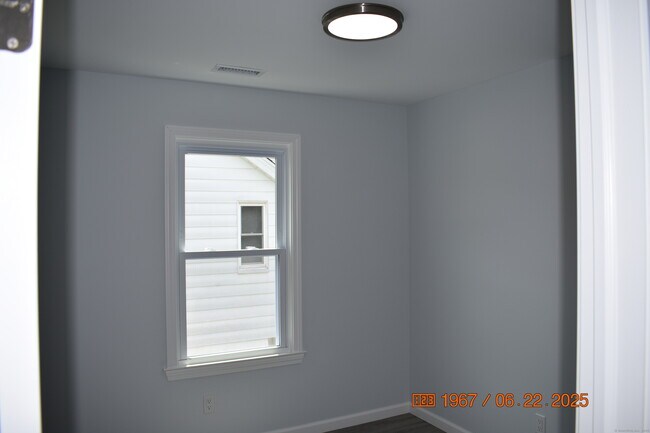 Building Photo - 41 Highland Ave