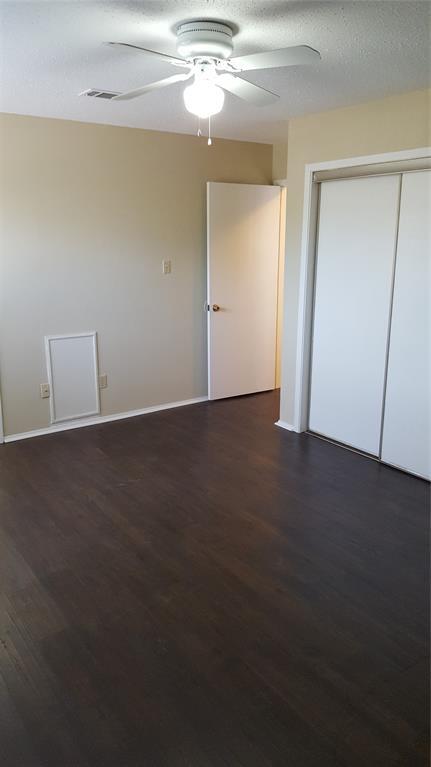 Building Photo - 1112 Autumn Cir