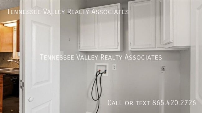 Building Photo - 7332 Oak Chase Rd