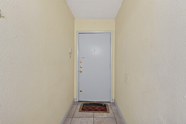 Building Photo - 8360 Jorine Dr