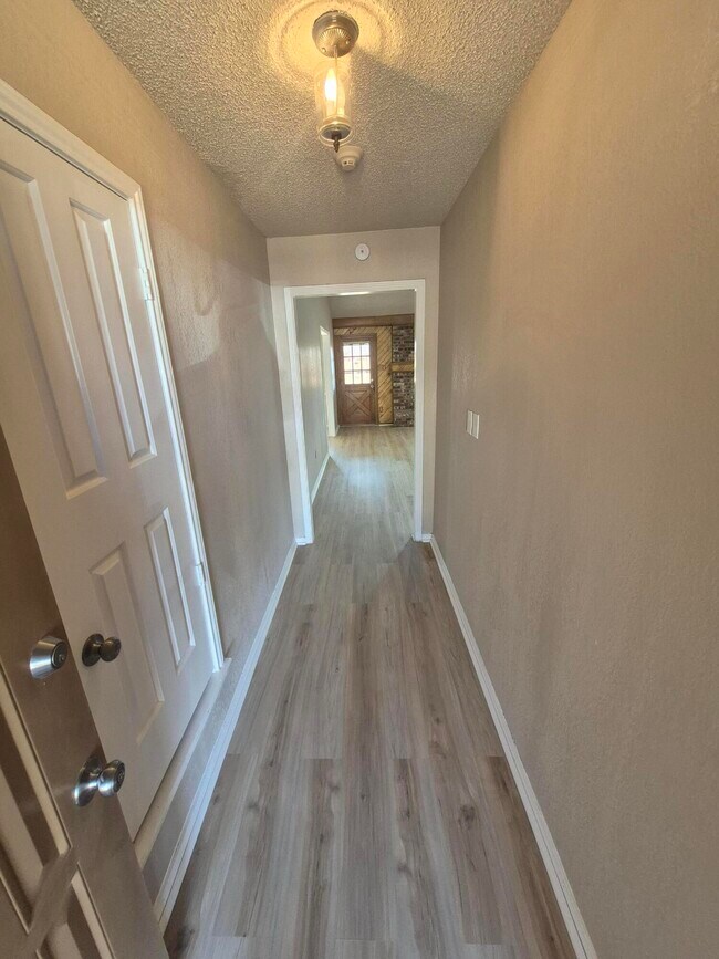 Building Photo - 5209 95th St