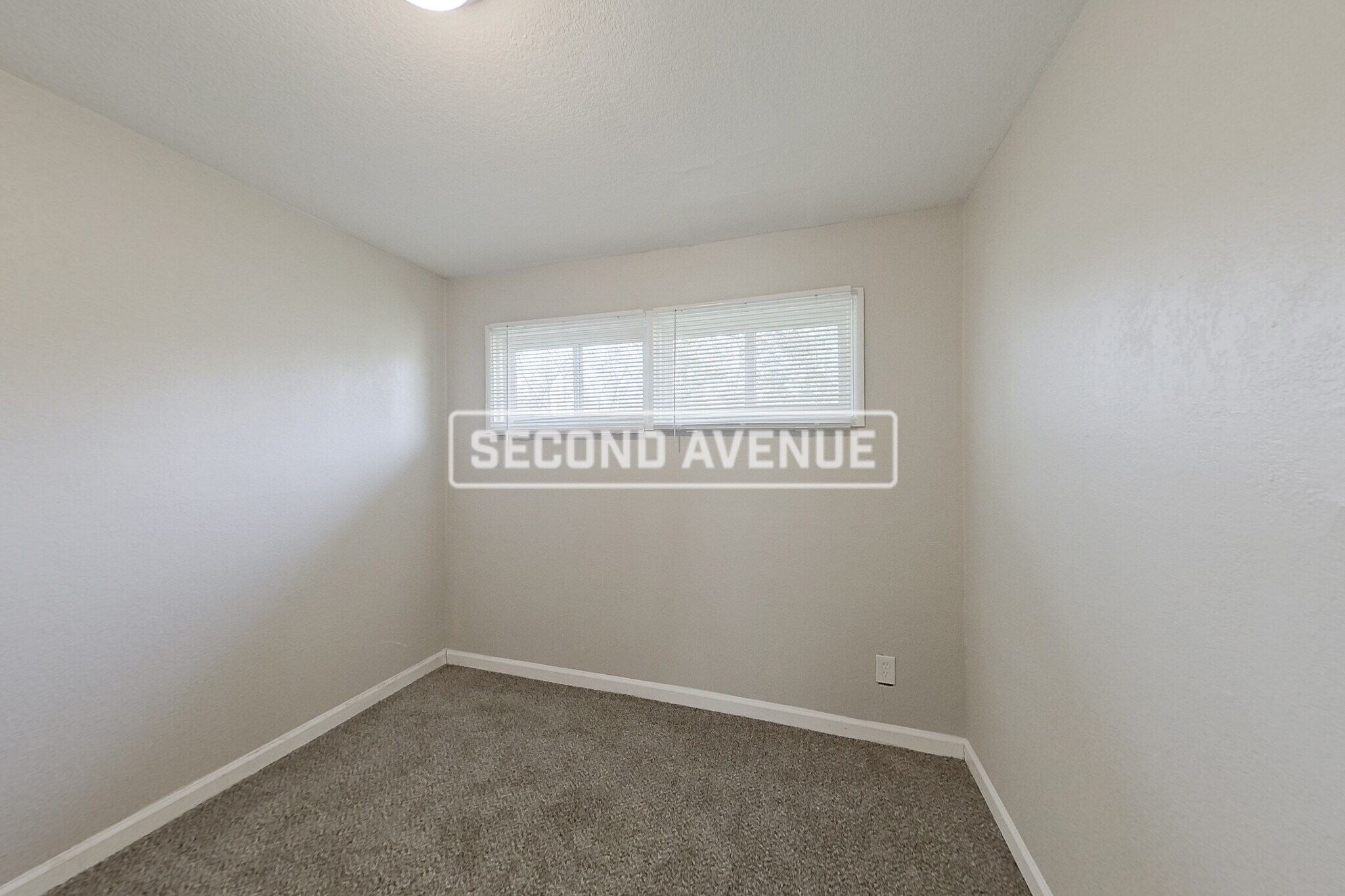 Building Photo - 4815 E 43rd St