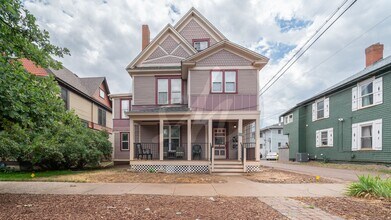 Building Photo - Updated 2-Bed Victorian Main-Floor Living with Stained Glass & Jetted Tub