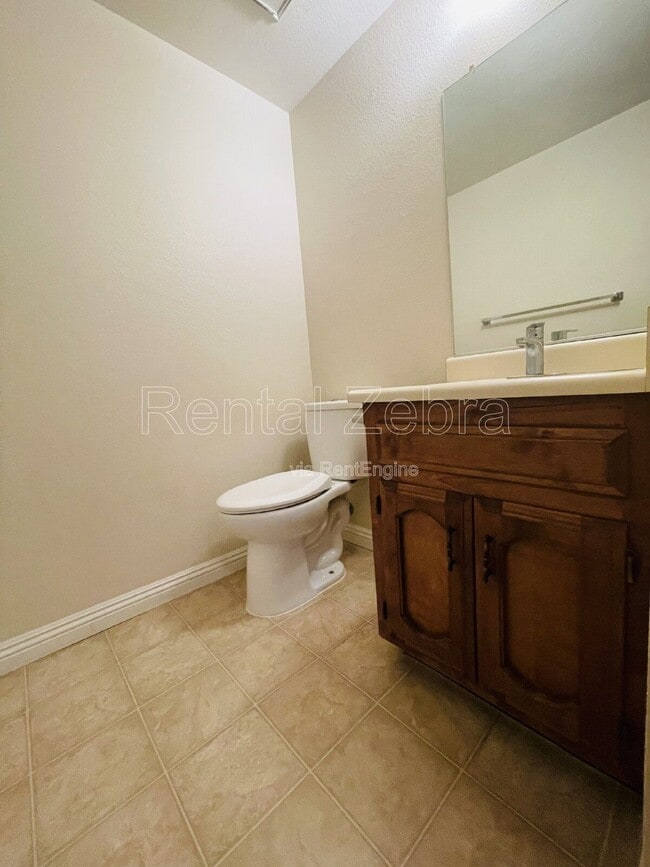 Building Photo - 3068 Colony Park Dr