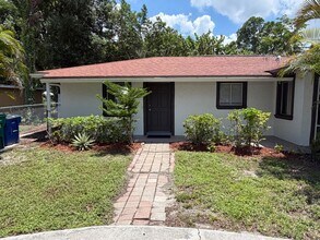 Building Photo - 5829 Casablanca Ct