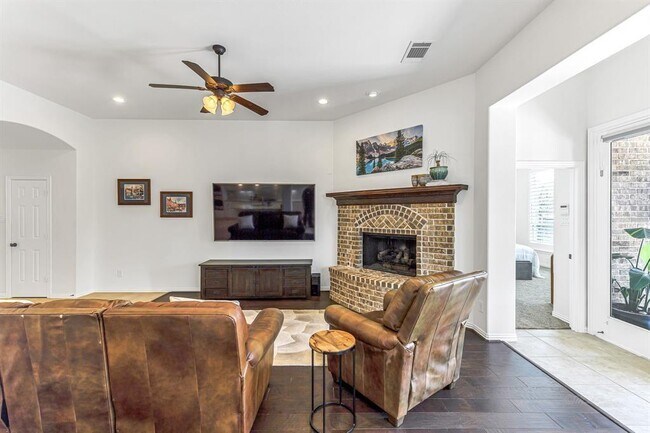 Building Photo - 10518 Red Cedar Hollow Dr