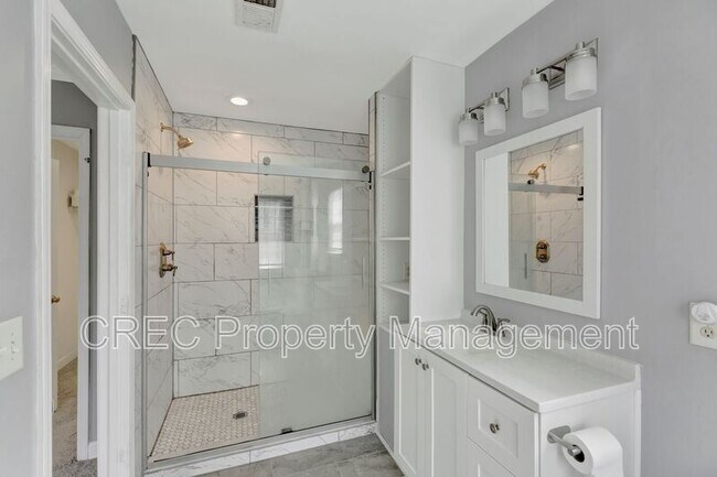 Building Photo - 3050 Argyll Dr