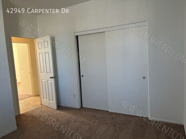 Building Photo - 42949 Carpenter Dr