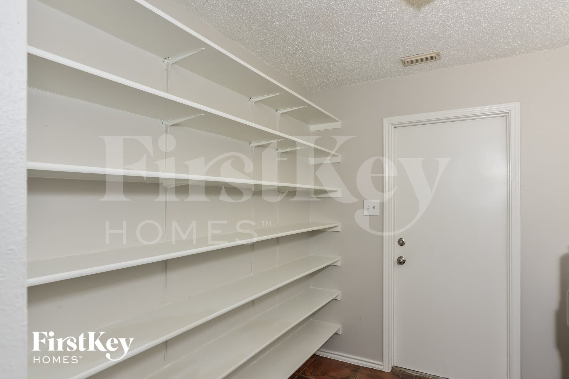 Building Photo - 13391 Greenstone