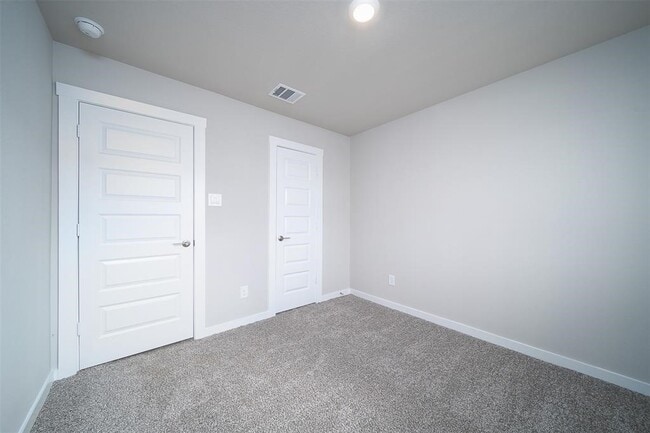 Building Photo - 7411 Victoria Brook Trace