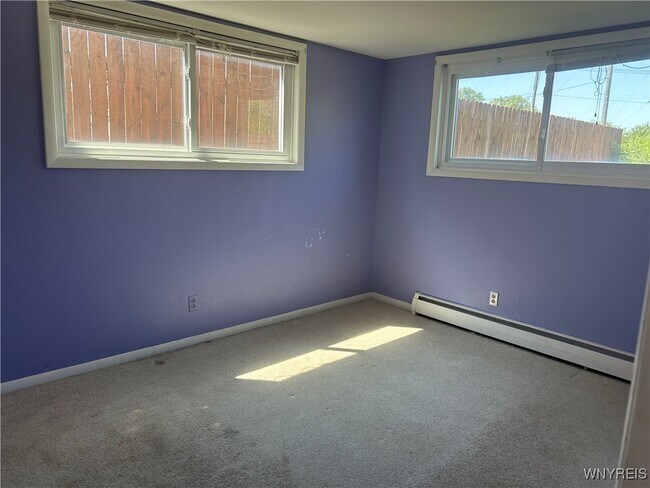 Building Photo - 18 Barone Cir