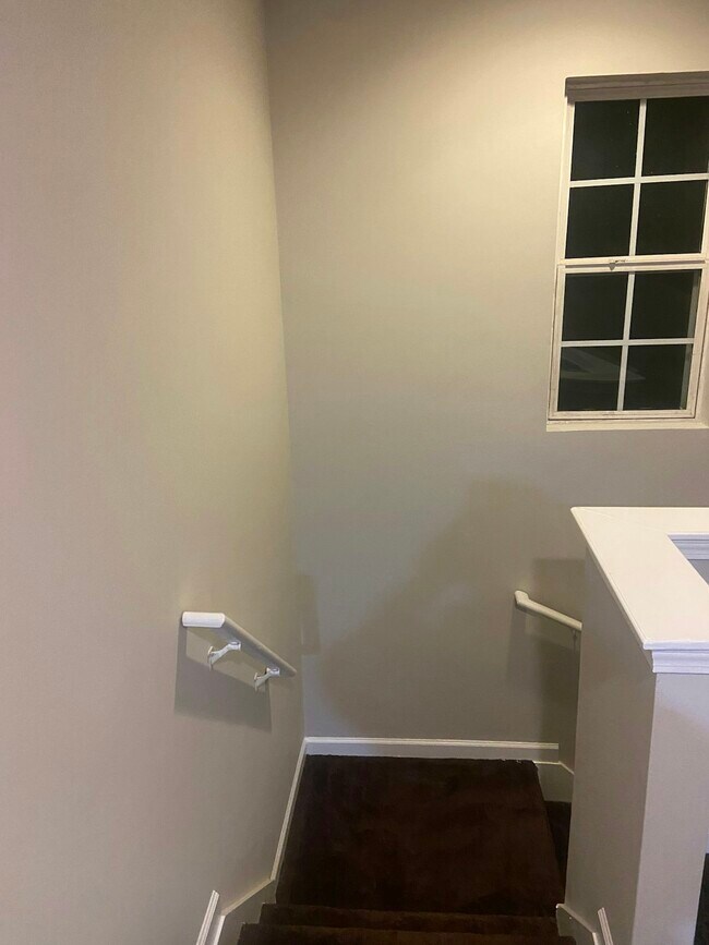 Building Photo - 7092 Walton Hl