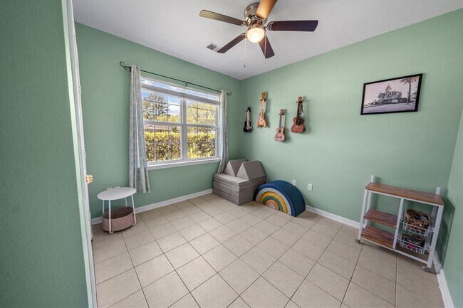 Building Photo - 217 Antigua Pl