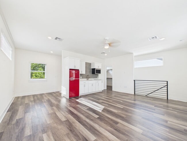 Building Photo - Modern East Austin Living | Stylish Studio,  Home Minutes from Downtown & Austin-Bergstrom Airport