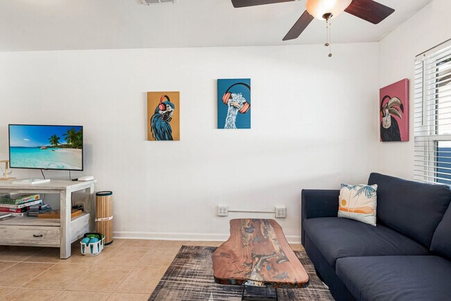 Building Photo - 2543 Sunny Breeze Ave