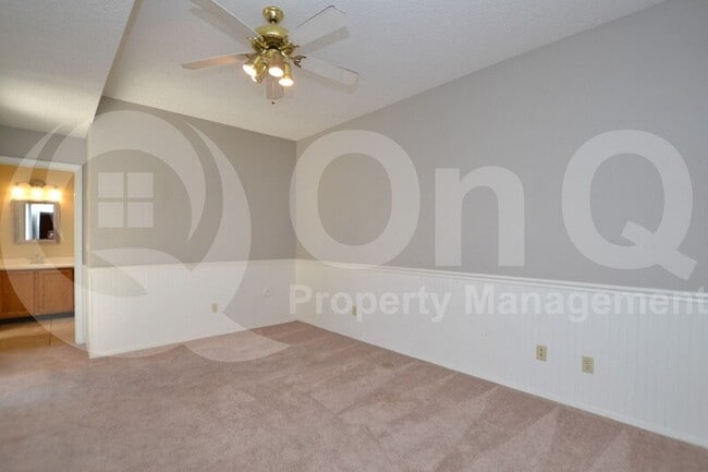 Building Photo - 4671 W Shannon St