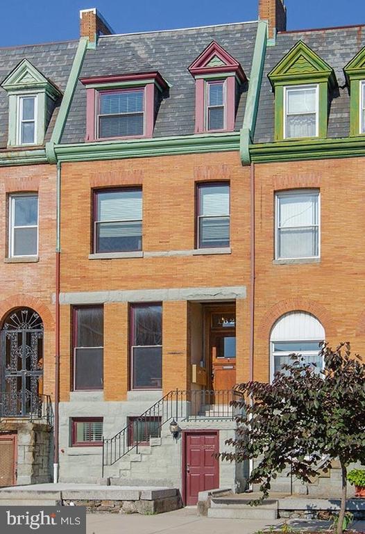 Building Photo - 1625 St Paul St