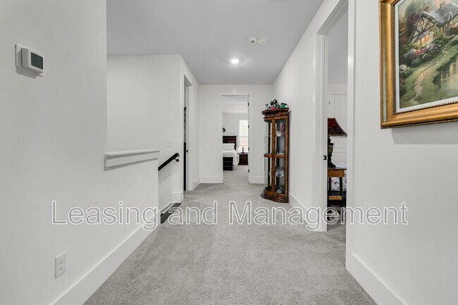 Building Photo - 245 Summer Tanager Dr