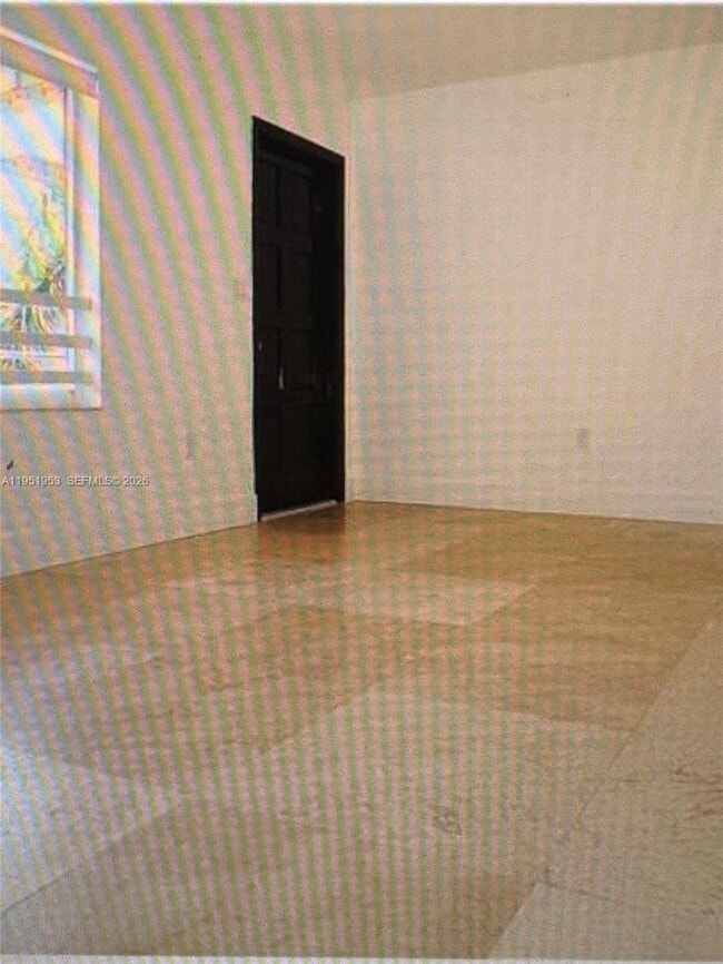 Building Photo - 544 NE 62nd St