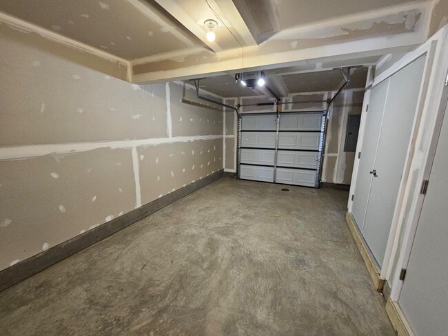Building Photo - 13712 Cobble Lp