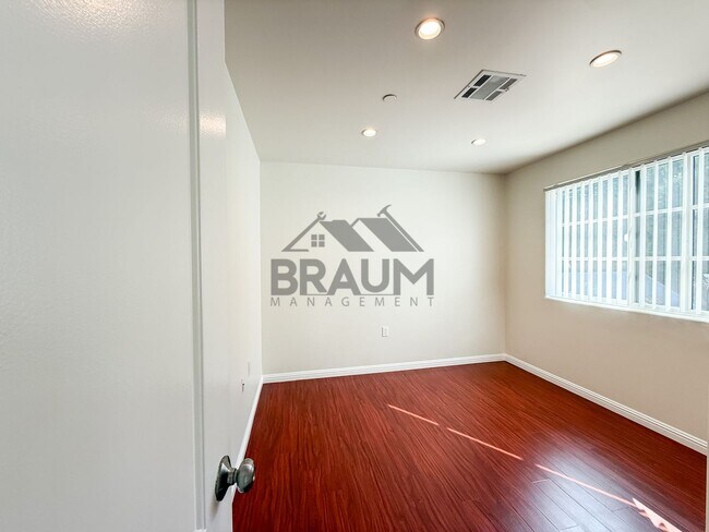 Building Photo - 1423 Franklin St