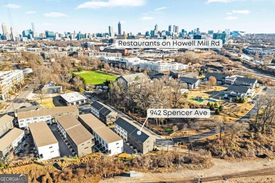 Building Photo - Beautiful West Midtown Townhome Available Now