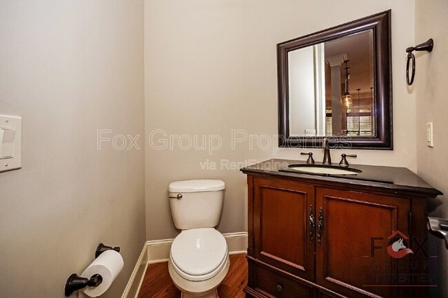 Building Photo - 143 Greenbay Rd