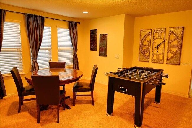 Building Photo - 8809 Rhodes St