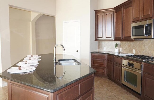 Building Photo - 26519 Longleaf Valley Dr