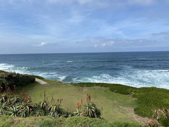 La Jolla Beaches - 7635 Draper Ave