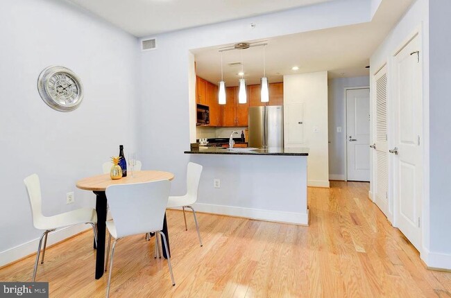 Building Photo - 4101 Albemarle St NW