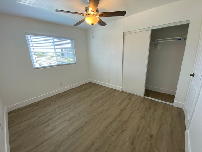 Building Photo - 4410 Highland Ave