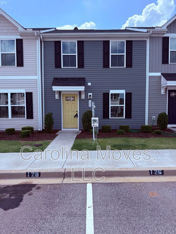Building Photo - 126 Fernside Ct