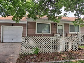 Building Photo - District 66 - 4/2/1 fenced backyard