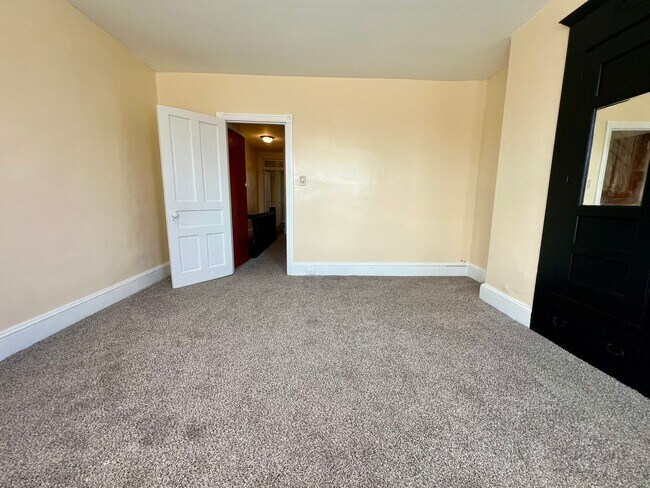 Building Photo - Stunning 3-Bedroom Townhome in Frankford! Available NOW!