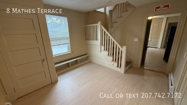 Building Photo - 8 Mathes Terrace