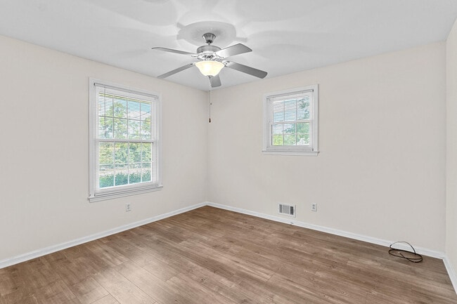 Building Photo - 2574 Richmond Hill Rd