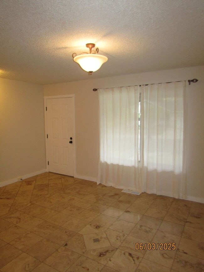 Building Photo - $3,250/month. Welcome to Larkfield-Wikiup!...