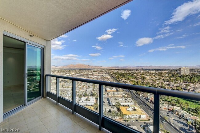 Building Photo - 322 E Karen Ave